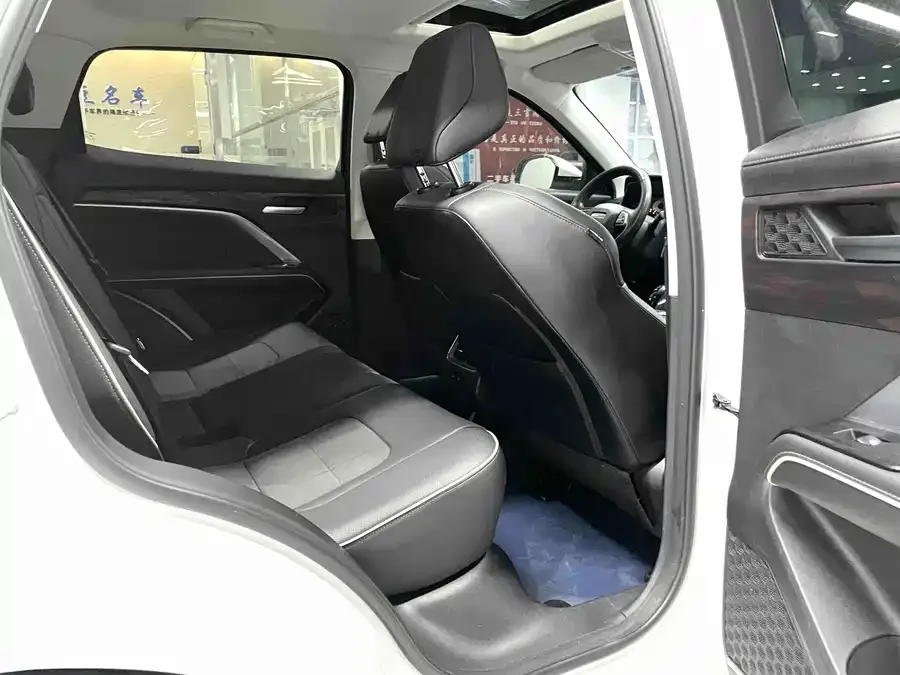 Haval H6 Haval H6 2023 National Fashion Edition 1.5T Automatic Urban Edition 2023 — миниатюра 4