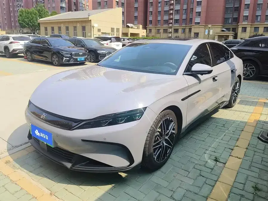 BYD Second-hand Han 2025 EV 605KM Premium Edition 2024 — фото 1, купить с доставкой в Москву