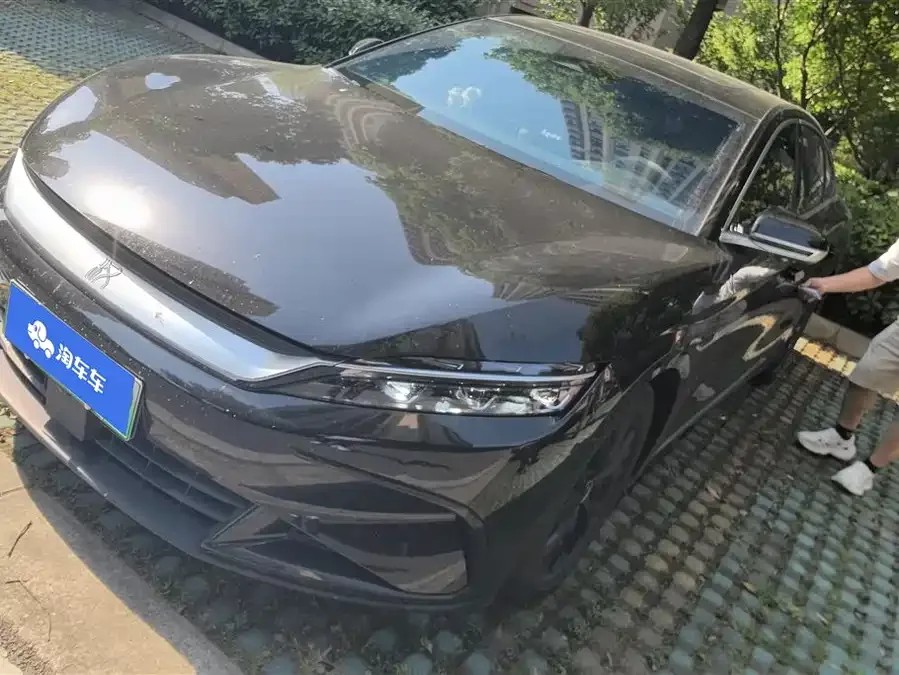 BYD Second-hand Han 2025 DM-i 125KM Elite 2025 — фото 1, купить с доставкой в Москву