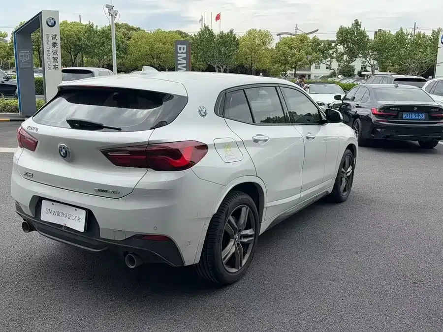 BMW X2 2022 sDrive25i M Sport Package 2022 — миниатюра 2