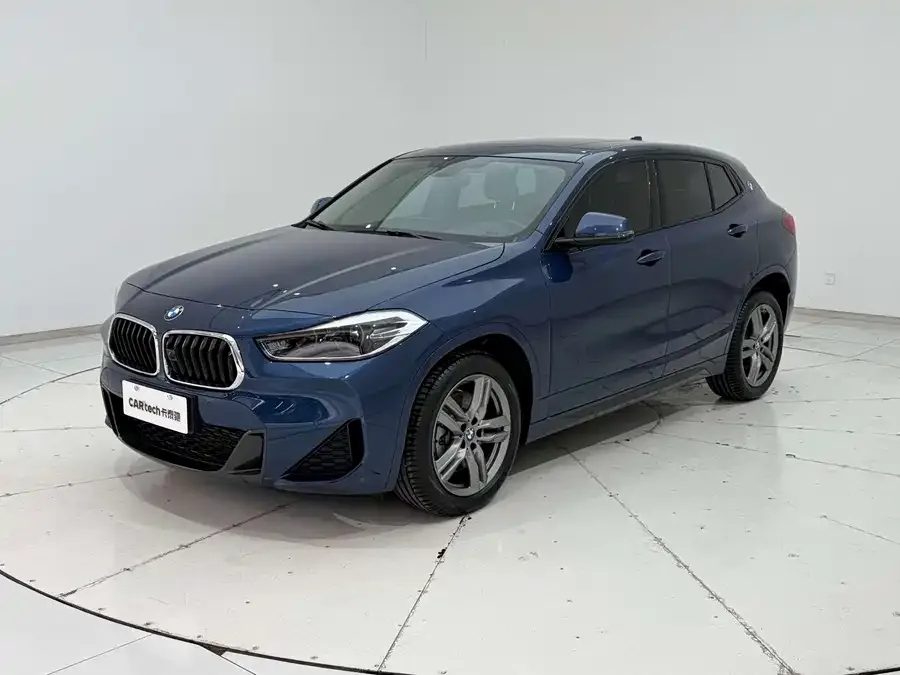 BMW X2 2021 sDrive25i Leading M Sport Package 2022 — миниатюра 2