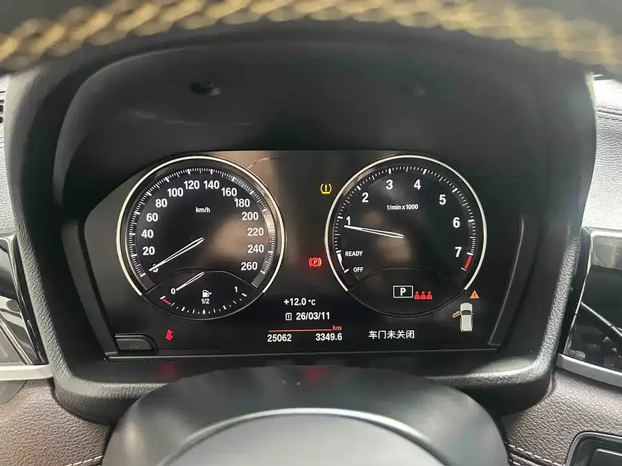 BMW X2 2023 sDrive25i M Sport Night Edition 2024 — миниатюра 3