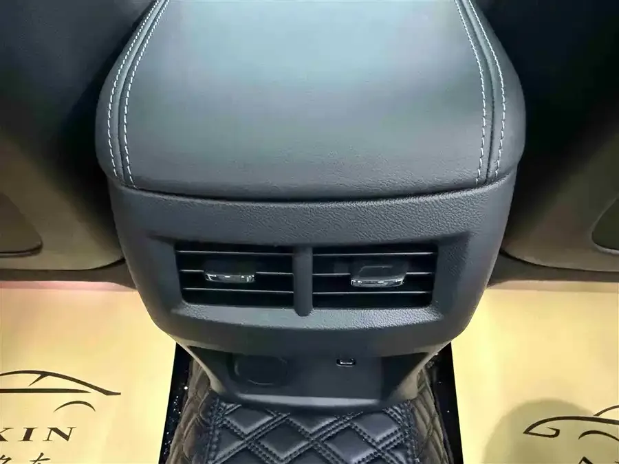 Cadillac CT5 2025 28T Track Performance Edition 2025 — миниатюра 4