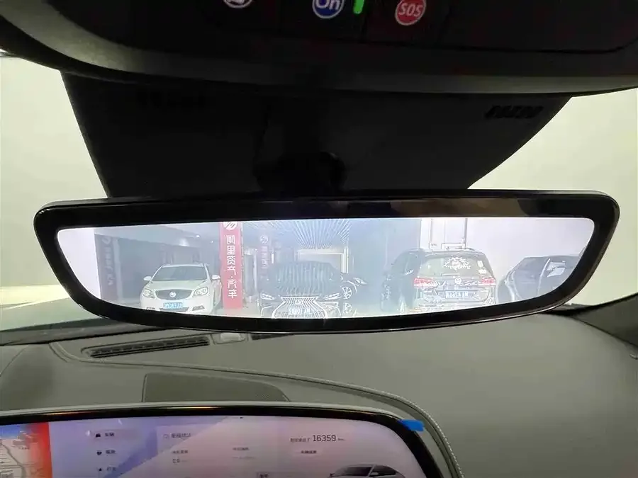 Cadillac CT5 2025 28T Track Performance Edition 2025 — миниатюра 5