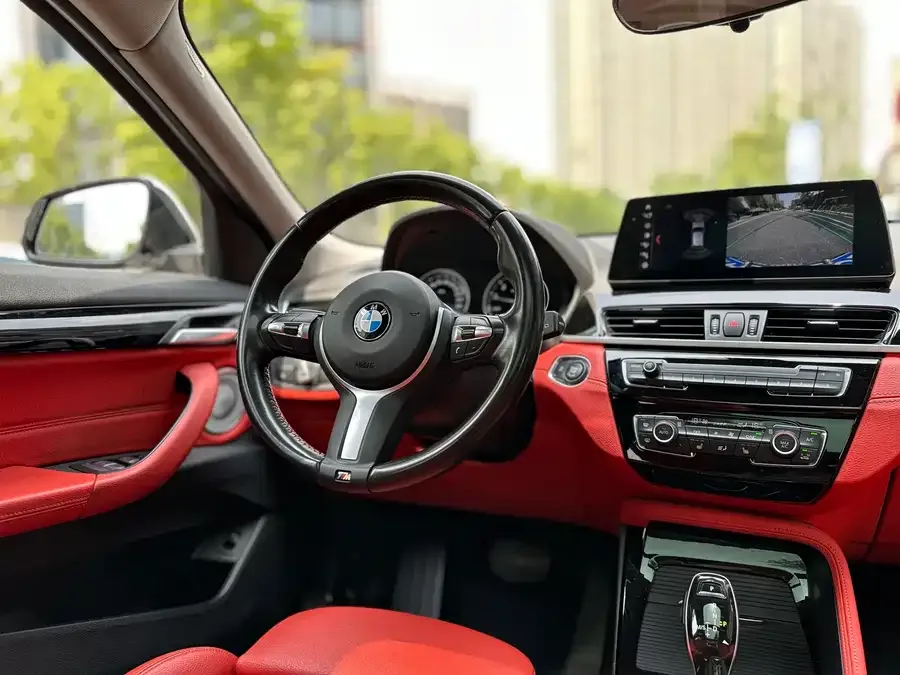BMW X2 2021 facelift sDrive25i M Sport package 2022 — миниатюра 5