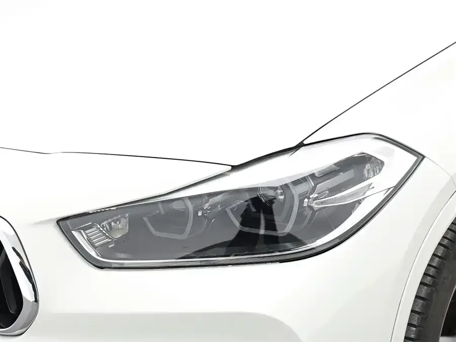BMW X2 2021 facelift sDrive25i M Sport package 2022 — миниатюра 5