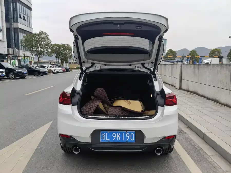 BMW X2 2022 sDrive25i M Sport Package 2022 — миниатюра 3