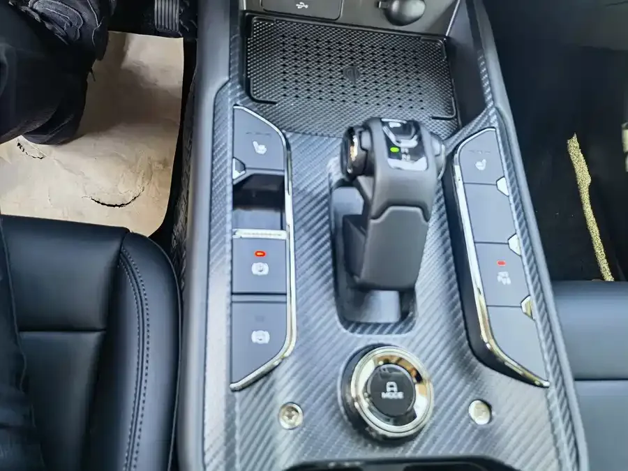 Haval Raptors New Energy Haval Raptors New Energy 2023 Hi4 145 Exploration Edition 2024 — миниатюра 4
