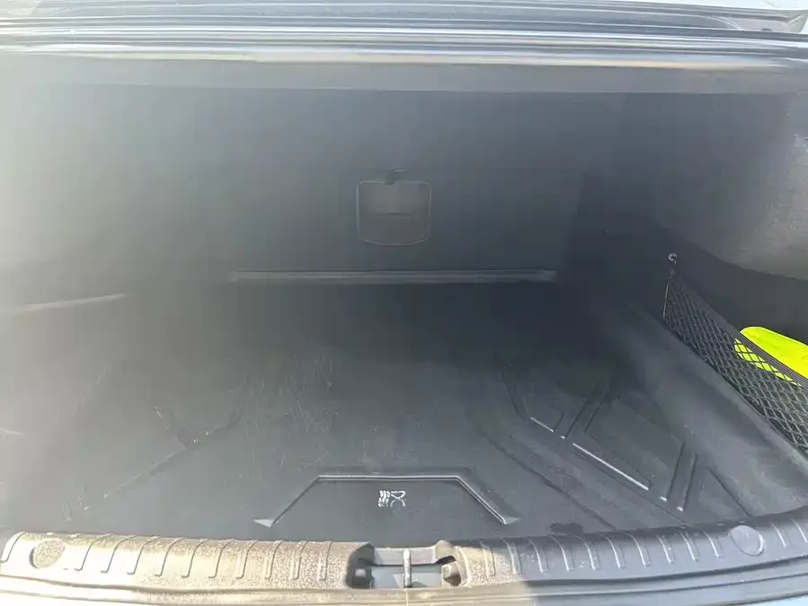 BYD Second-hand Han 2022 DM-i 121KM Premium Edition 2022 — миниатюра 4