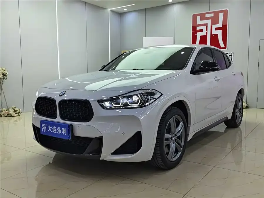BMW X2 2023 sDrive25i M Sport Night Edition 2023 — фото 1, купить с доставкой в Москву