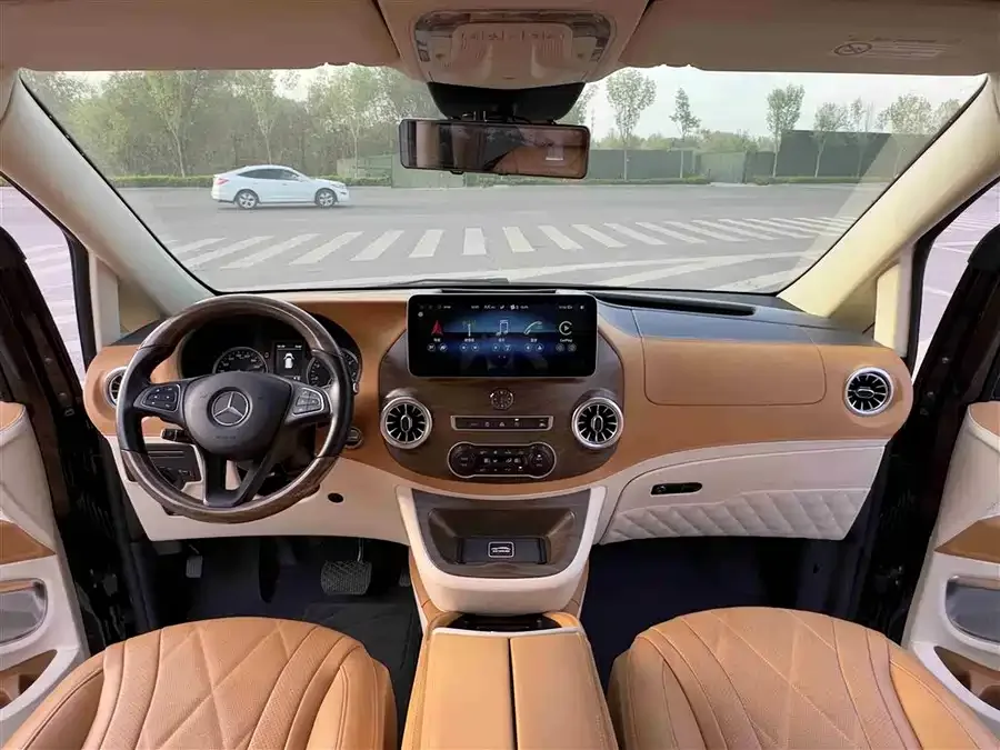 Mercedes-Benz Vito Vito 2021 2.0T Elite Edition 7 Seaters 2022 — миниатюра 3