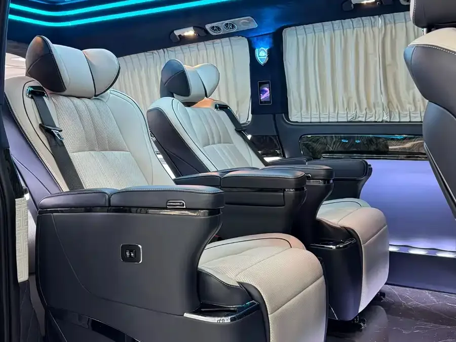 Mercedes-Benz Vito Vito 2021 2.0T Elite Edition 7 Seaters 2022 — миниатюра 5