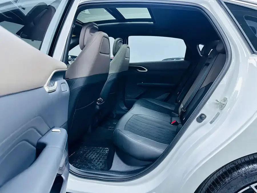 Changan Yidong Changan Eado 2026 Fourth Generation 1.5T 500Bar Smart Edition 2025 — миниатюра 3