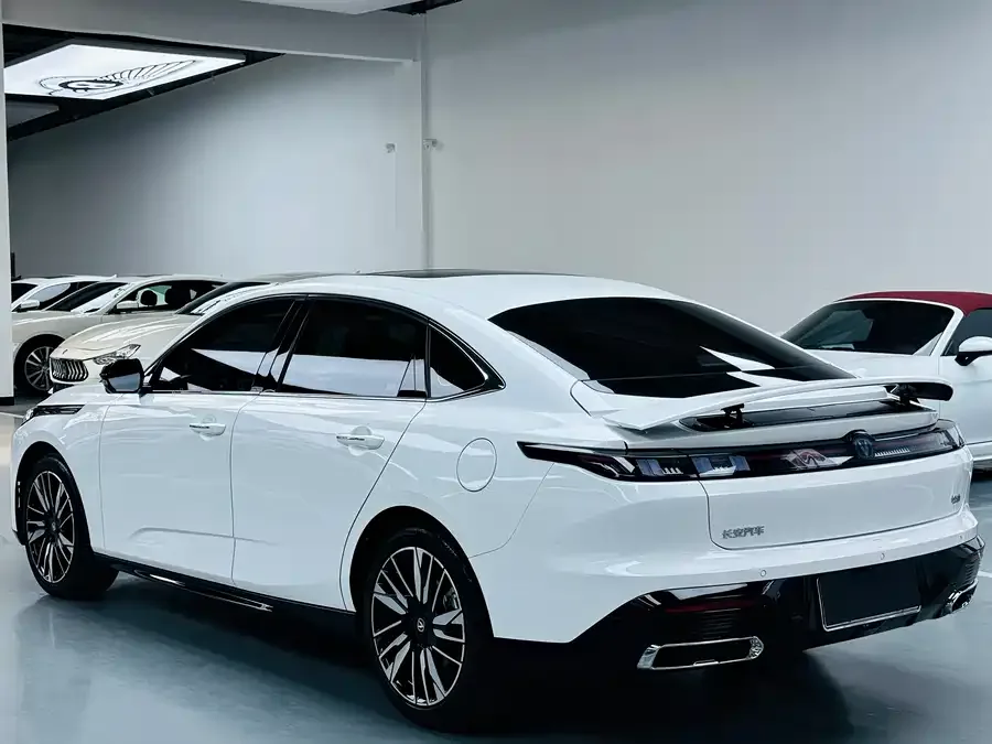 Changan Yidong Changan Eado 2026 Fourth Generation 1.5T 500Bar Smart Edition 2025 — миниатюра 4