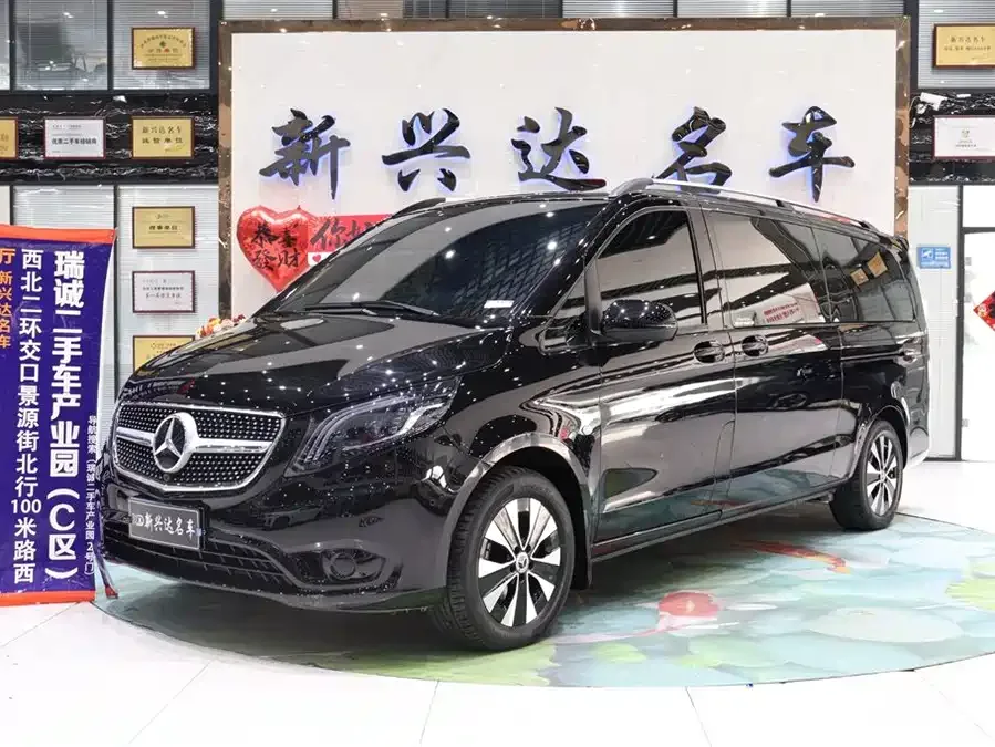 Mercedes-Benz Vito Vito 2023 2.0T Business Edition 7 Seaters 2023 — фото 1, купить с доставкой в Москву