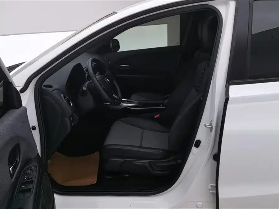 Honda WR-V 2021 1.5L CVT Comfort Edition 2022 — миниатюра 3