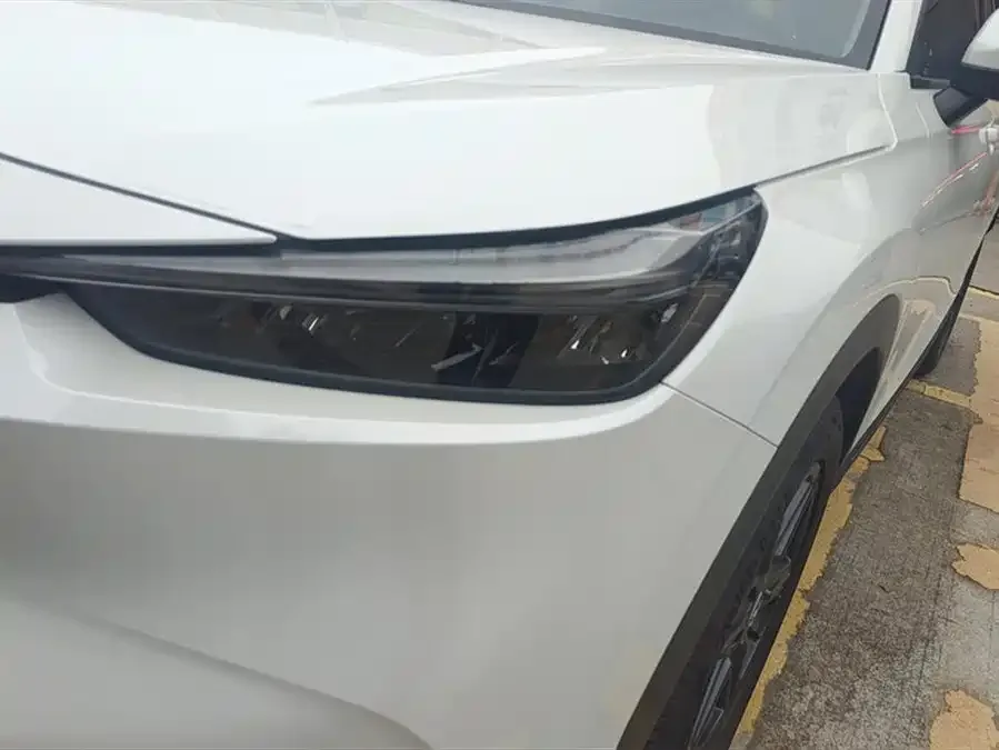 Honda WR-V 2023 1.5L CVT Hot Edition 2022 — миниатюра 2