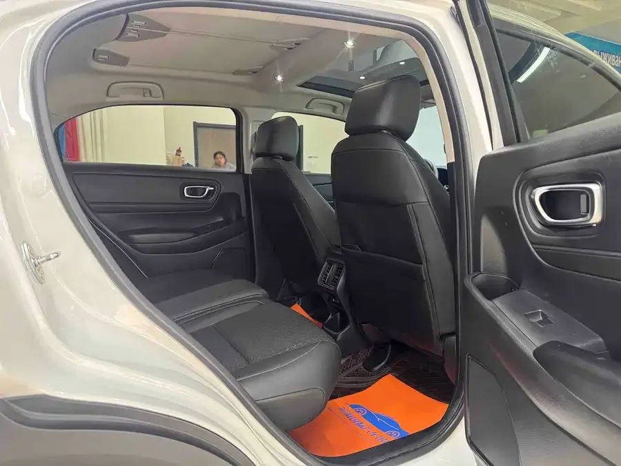 Honda WR-V 2023 1.5L CVT Hot Edition 2023 — миниатюра 3