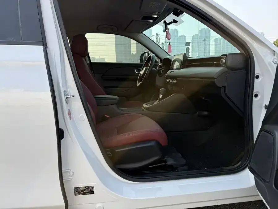 Honda WR-V 2023 1.5L CVT Hot Edition 2023 — миниатюра 5