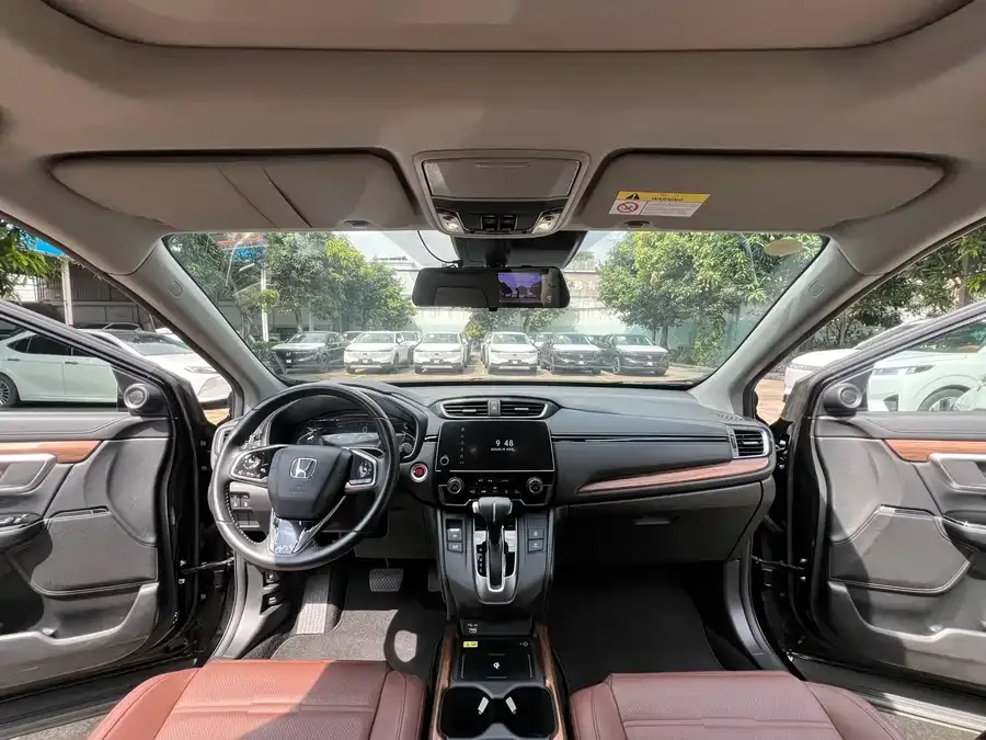 Honda CR-V 2021 240TURBO CVT 2WD Fashion Edition 2022 — миниатюра 2