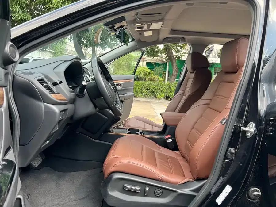 Honda CR-V 2021 240TURBO CVT 2WD Fashion Edition 2022 — миниатюра 4
