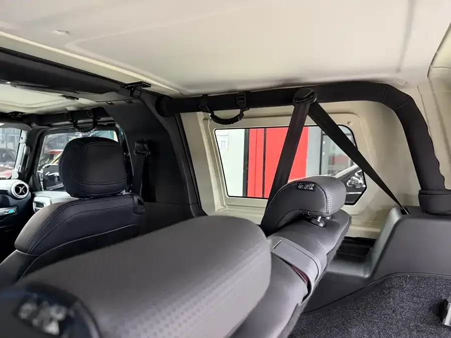 BAIC BJ40 Beijing Off-road BJ40 2024 2.0T Tribute to 2020 Honor Edition 2024 — миниатюра 5