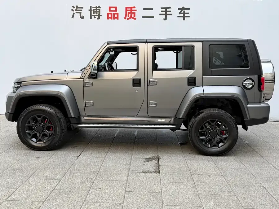 BAIC BJ40 Beijing Off-road BJ40 2022 2.0T Automatic 4WD Touring Tower Champion Edition 2022 — миниатюра 2
