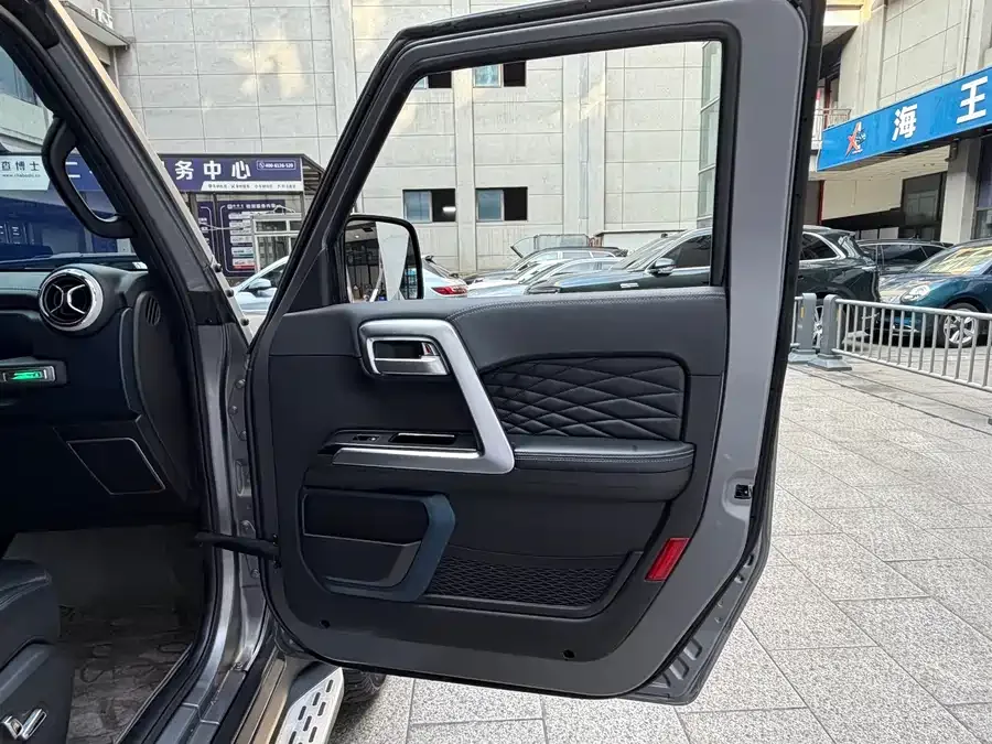 BAIC BJ40 Beijing Off-road BJ40 2022 2.0T Automatic 4WD Touring Tower Champion Edition 2022 — миниатюра 4