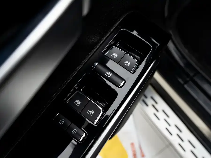 BAIC BJ40 Beijing Off-road BJ40 2021 2.0D Automatic 4WD Blade Hero Edition Knight Edition 2022 — миниатюра 2