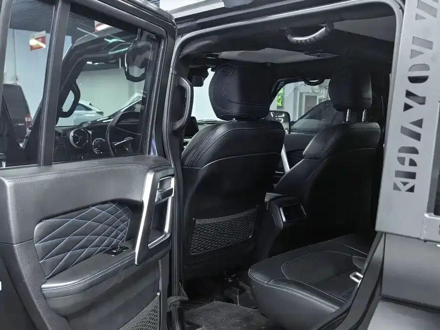 BAIC BJ40 Beijing Off-road BJ40 2023 2.0D Automatic 4WD Blade Hero Edition Knight Edition 2023 — миниатюра 2