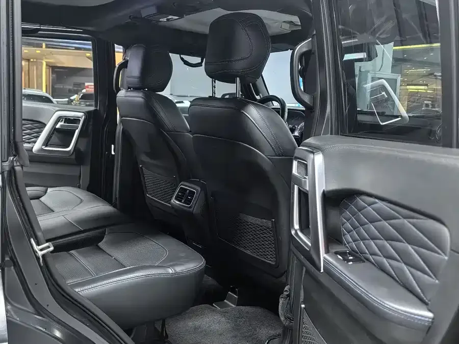 BAIC BJ40 Beijing Off-road BJ40 2023 2.0D Automatic 4WD Blade Hero Edition Knight Edition 2023 — миниатюра 3