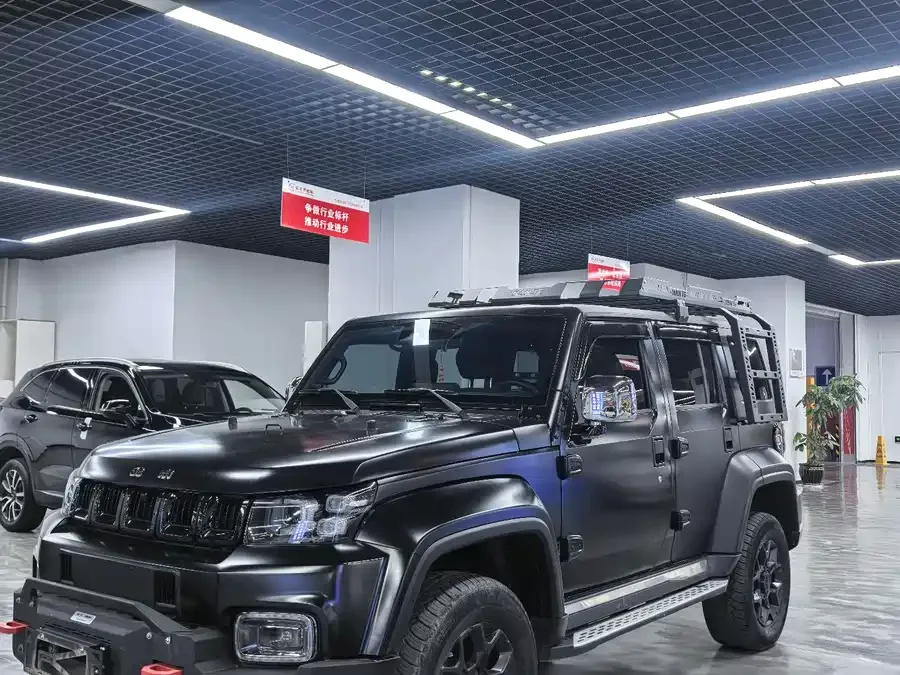 BAIC BJ40 Beijing Off-road BJ40 2023 2.0D Automatic 4WD Blade Hero Edition Knight Edition 2023 — фото 1, купить с доставкой в Москву