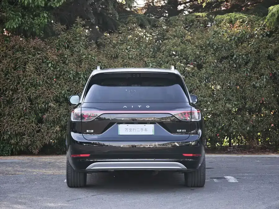 AITO M9 Wenjie M9 2025 Extended Range Ultra Edition 52kWh 6-Seat Version (192-line LiDAR) 2025 — миниатюра 2