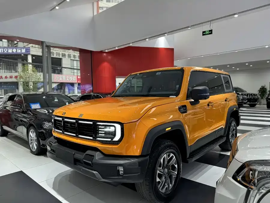 BAIC BJ40 Beijing Off-road BJ40 2024 2.0T New City Hunter Edition Knight Type 2024 — фото 1, купить с доставкой в Москву