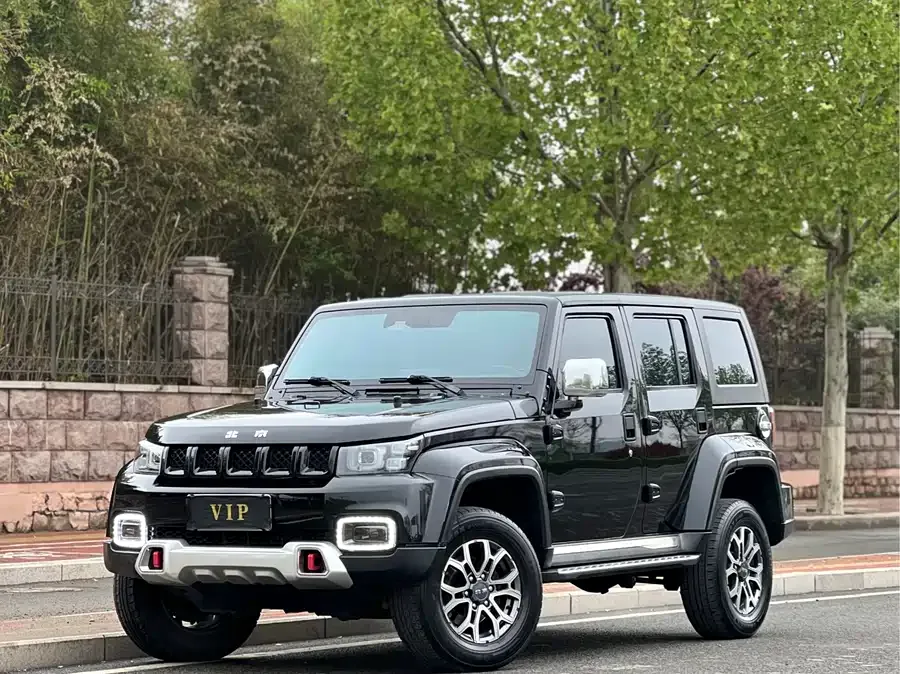 BAIC BJ40 Beijing Off-road BJ40 2020 2.0T Automatic 4WD City Hunter Edition Knight Edition 2022 — фото 1, купить с доставкой в Москву
