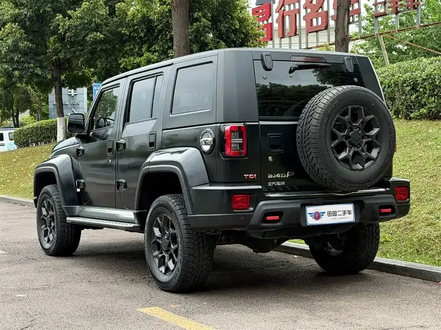 BAIC BJ40 Beijing Off-road BJ40 2023 2.0D Automatic 4WD Blade Hero Edition Knight Edition 2023 — миниатюра 4