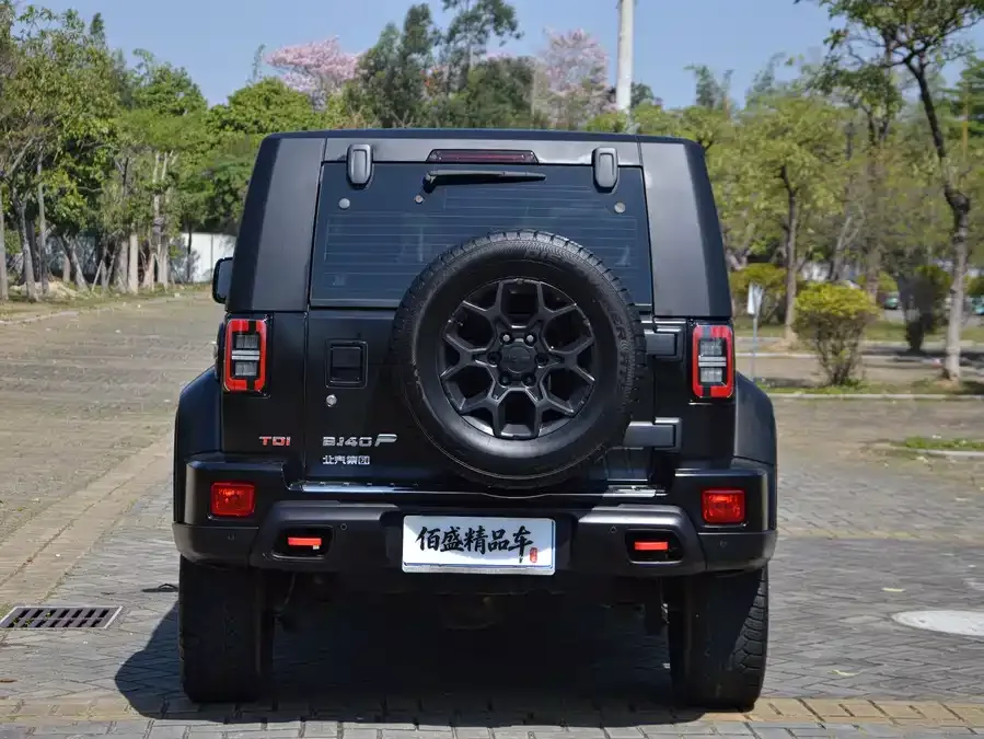 BAIC BJ40 Beijing Off-road BJ40 2023 2.0D Automatic 4WD Blade Hero Edition Knight Edition 2023 — миниатюра 3