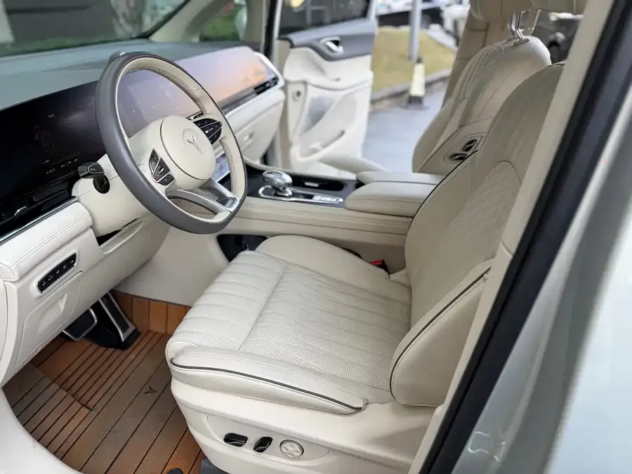 Voyah Lantu Dreamer 2022 Lantu Dreamer 0 Carbon Edition Dream + Smart Package 475km 2022 — миниатюра 4