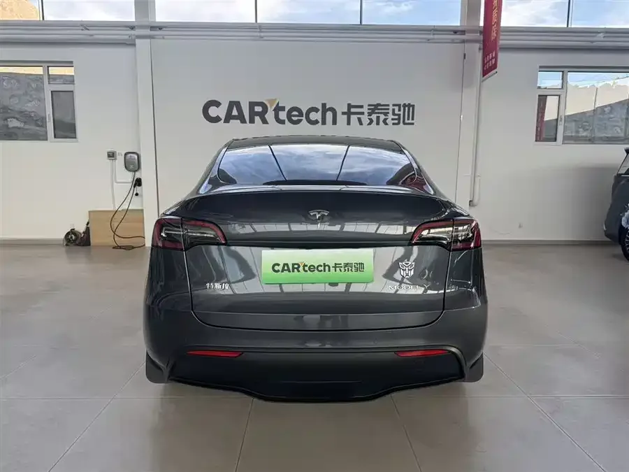 Tesla Model Y Model Y 2023 rear-wheel drive version 2024 — миниатюра 2