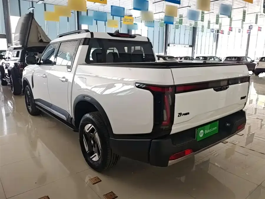 Dongfeng Zhengzhou Nissan Z9 GE PHEV Zhengzhou Nissan Z9 GE PHEV 2025 135KM Four-Wheel Drive Luxury Edition 2025 — миниатюра 2