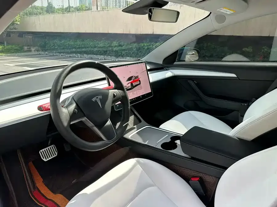 Tesla Model 3 Model 3 2022 rear-wheel drive version 2022 — миниатюра 4