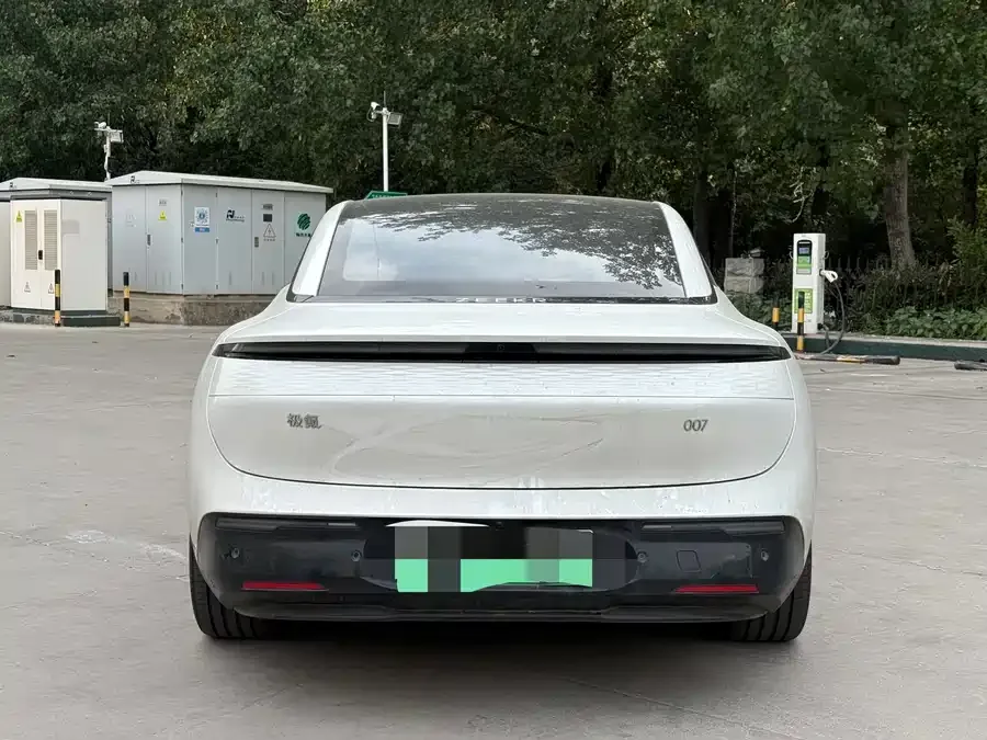 Zeekr 007 Zeekr 007 2025 Long Range Rear-wheel Drive Smart Driving Edition 100kWh 2025 — миниатюра 3