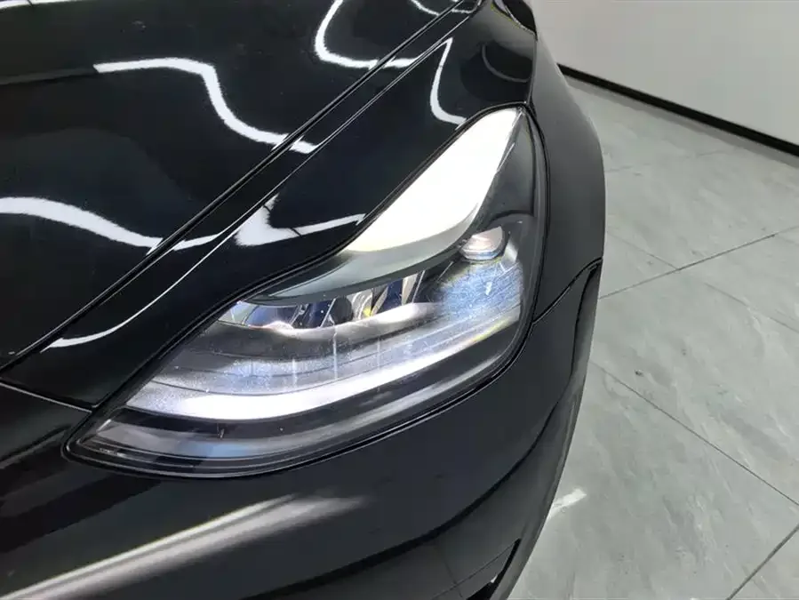 Tesla Model 3 Model 3 2022 rear-wheel drive version 2023 — миниатюра 2
