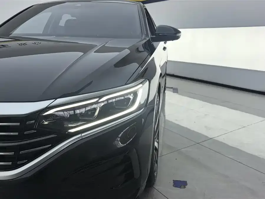 Volkswagen Passat Passat 2022 330TSI Premium Edition 2022 — миниатюра 5