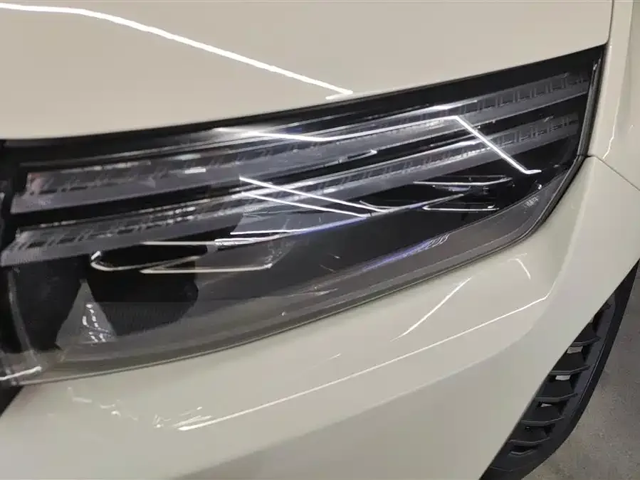 BYD Leopard Titanium 3 Titanium 3 2025 501KM 4WD Max Edition 2025 — миниатюра 5