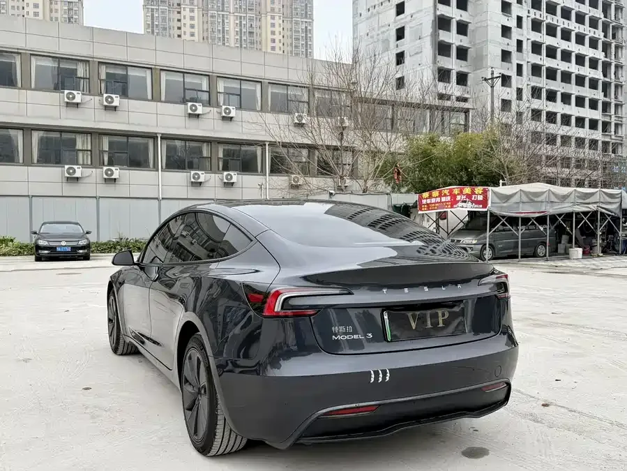Tesla Model 3 Model 3 2023 rear-wheel drive version 2024 — миниатюра 3