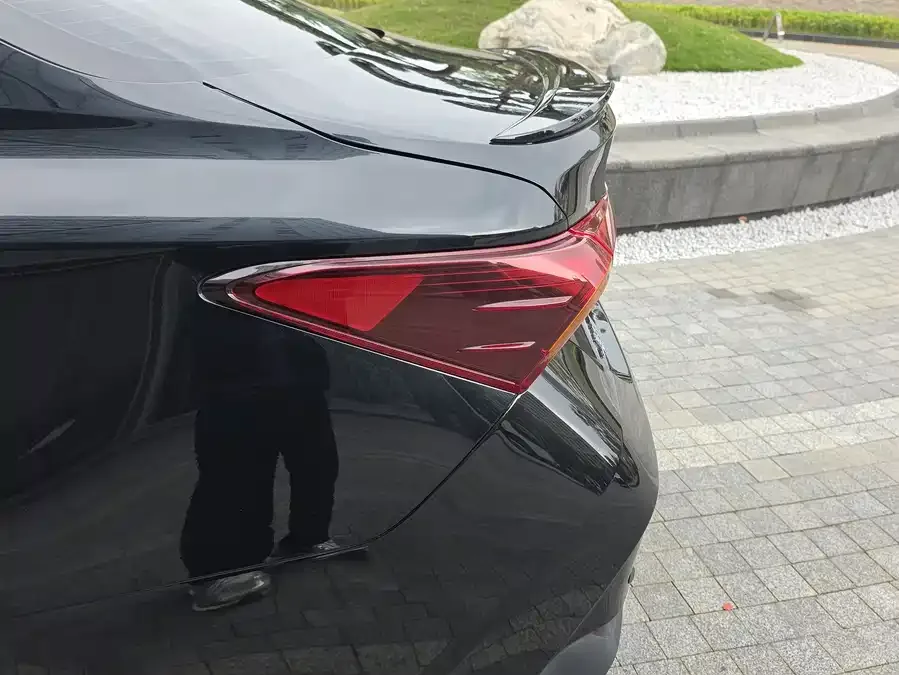Toyota Avalon 2024 Avalon Hybrid 2.5L XLE Premium Edition 2024 — миниатюра 3