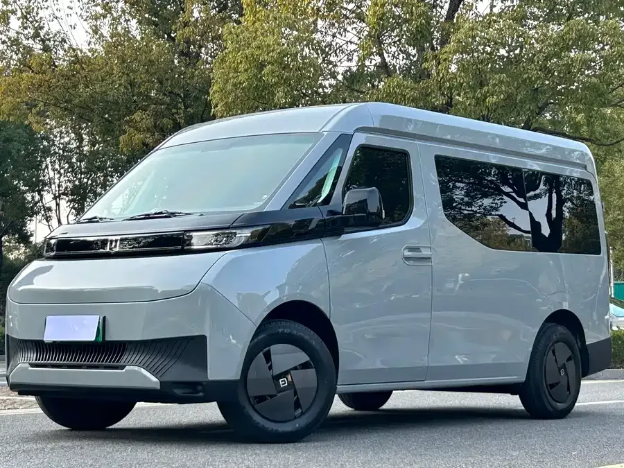 Remote Super VAN 2025