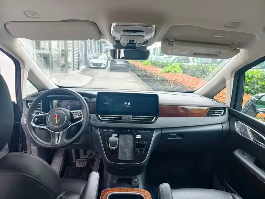 Hongqi HQ9 PHEV Hongqi HQ9 PHEV 2024 2.0T 4WD Luxury Edition 2024 — миниатюра 5