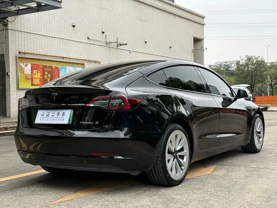 Tesla Model 3 Model 3 2022 rear-wheel drive version 2023 — миниатюра 4
